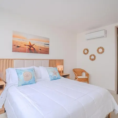 New With An Ocean View Apartamento